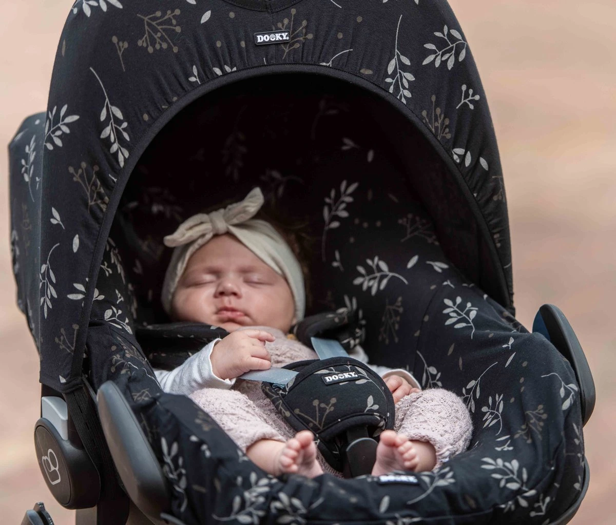 Dooky Seat Cover 0+ Autostoelhoes - Romantic Leaves Black - Afbeelding 3