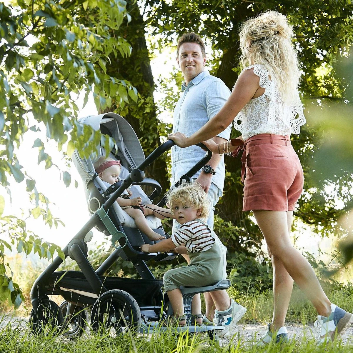 Kid-Sit Meerijdplankje Universeel - Met Zitje - Buggyboard - Tot 4 Jaar - Forest Green - Groen - Afbeelding 2