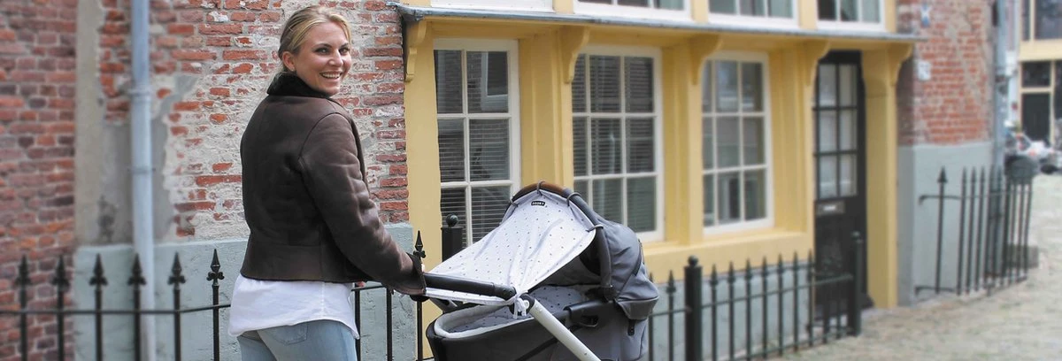 Dooky Universal Cover Zonnescherm Kinderwagen - Light Grey Crowns - Afbeelding 10